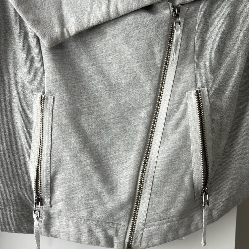 Cropped jacket - Picture 4 of 7